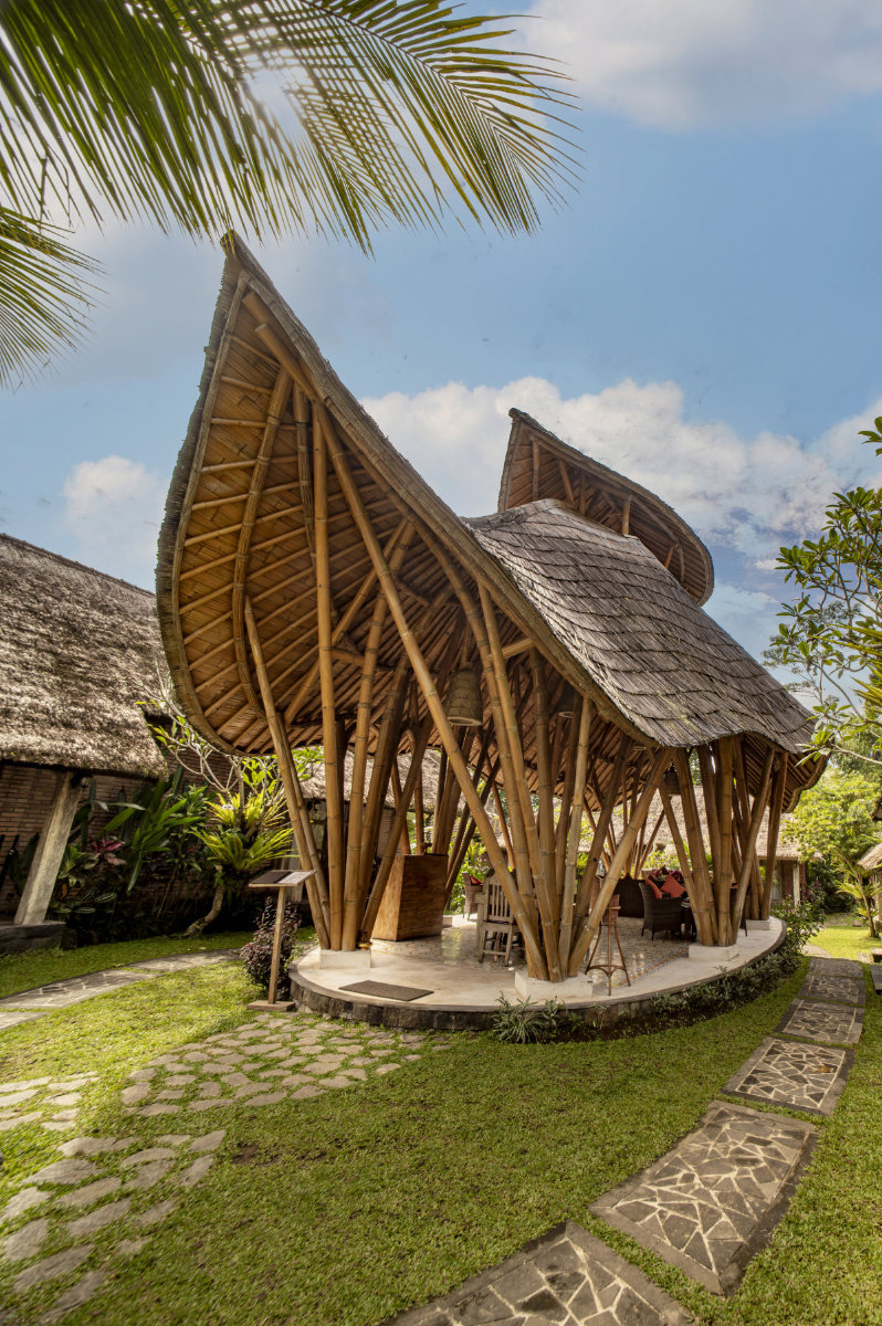 bamboo-lounge_1_slide