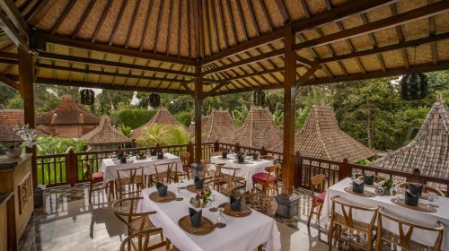 Welcome to the Sereh Restaurant at D’Umah Bali Eco Tradi Home—an enchanting culinary retreat where the spirit of traditional Balinese architecture meets the art of dining.